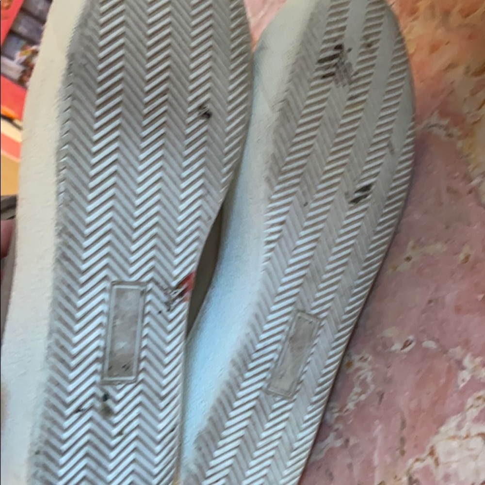 Gently worn moncler beige sneaker with fur size 39 - Picture 8 of 8